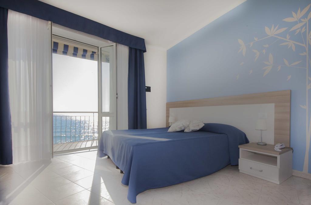 Hotel Bel Sit ألاسيو الغرفة الصورة